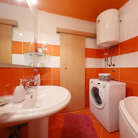 Rami Apartment *